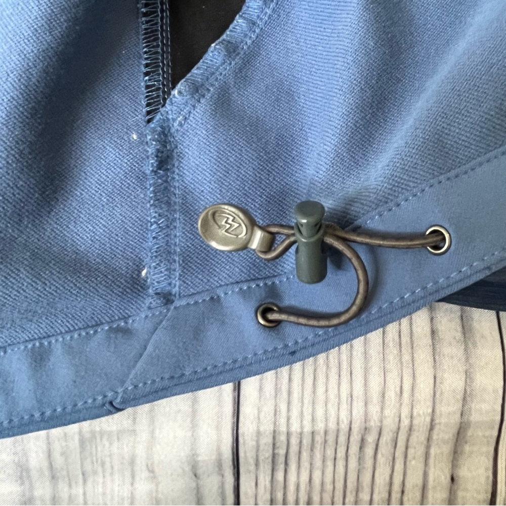 Cloudveil Multi Pocket Lightweight Windbreaker Sk… - image 7